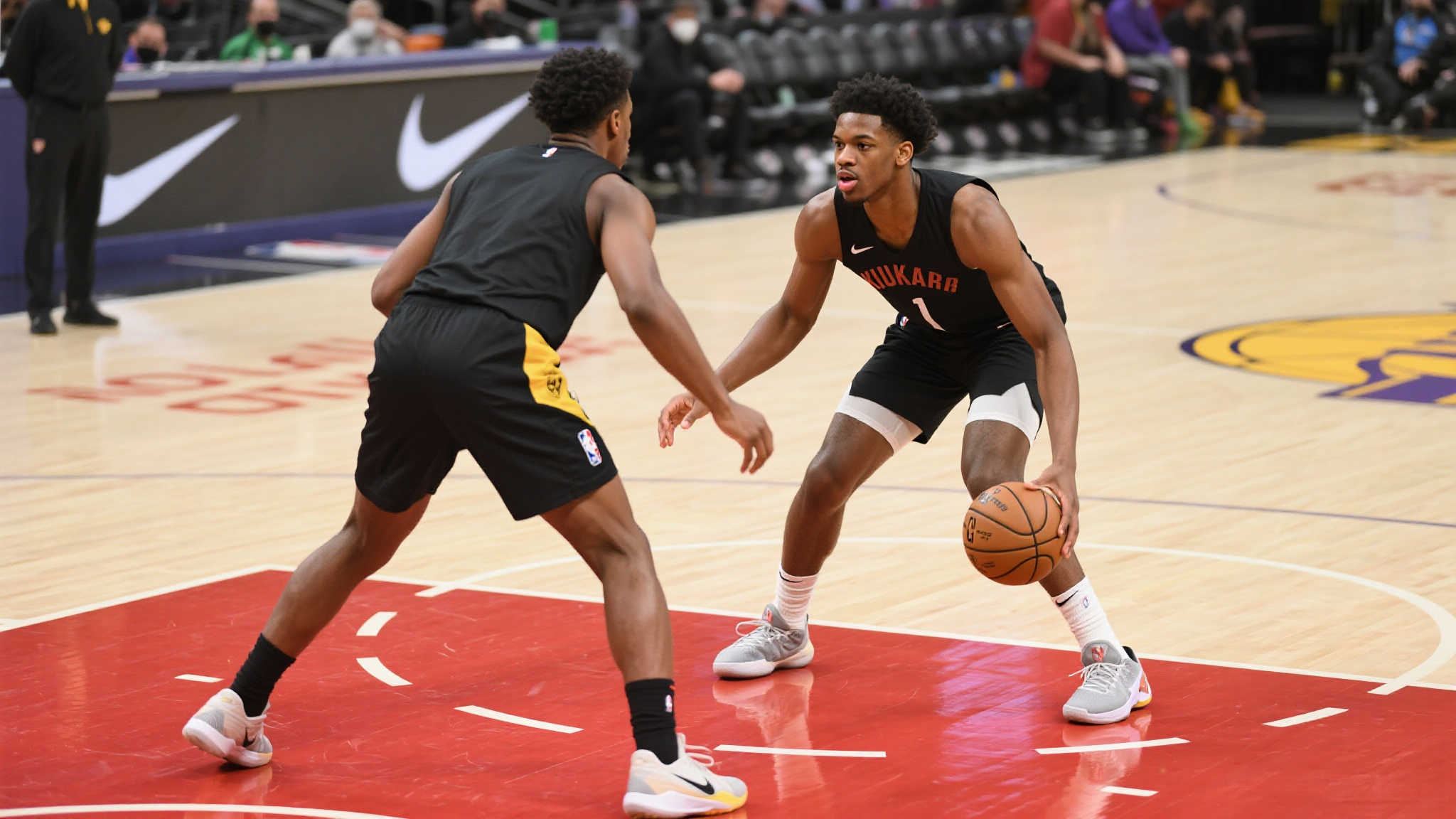 作为一名锋卫摇摆人，库明加拥有强大的爆发力，这使他